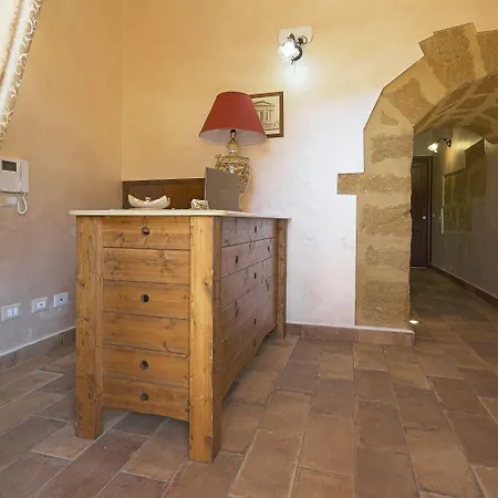 Il Casale Di Federico فندق مبيت وإفطار أغريجنتو