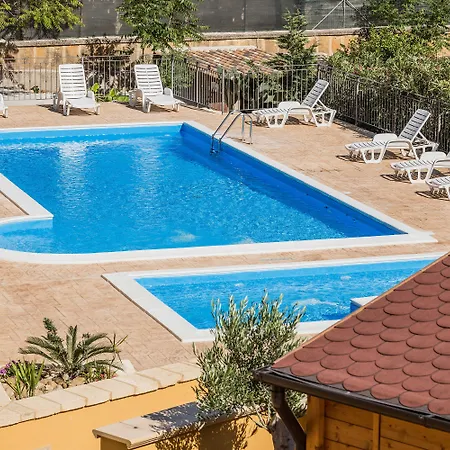 فندق مبيت وإفطار Il Casale Di Federico أغريجنتو